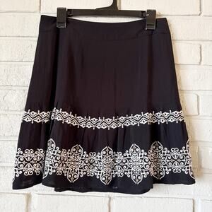 White House Black Market Sz 8 Black Embroidered Jewel Spanish Style Cottagecore